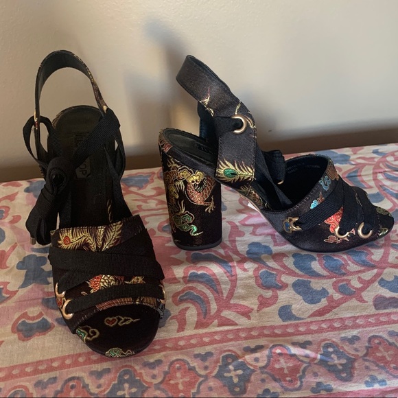 TopShop Roscoe Sandals - Picture 2 of 8